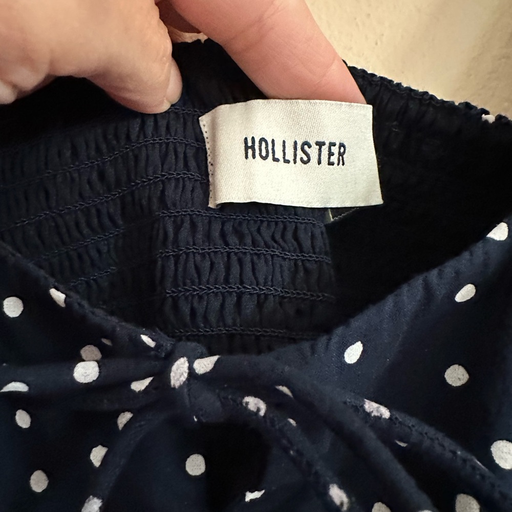 Hollister Navy Polka Dot Peplum Top - Picture 7 of 12
